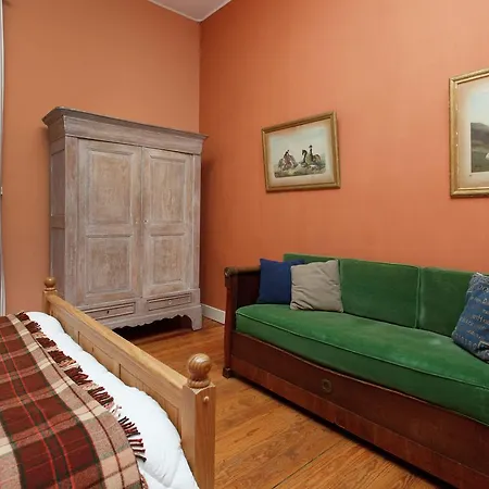 Holiday home La St Thibaut *