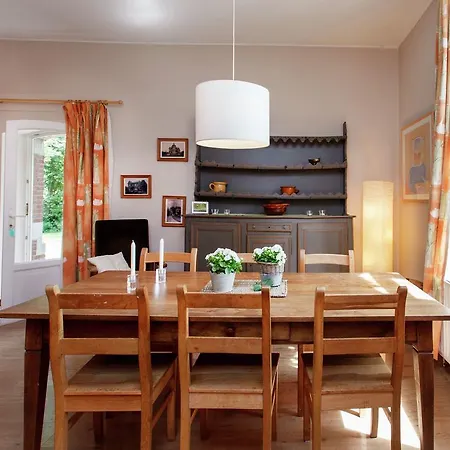 Holiday home La St Thibaut *
